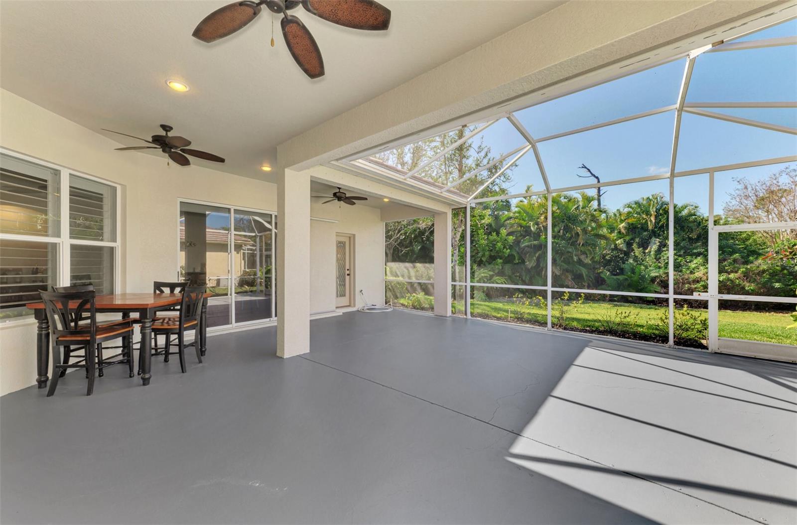 Image 52 of 91 For 14218 Silver Lakes Circle