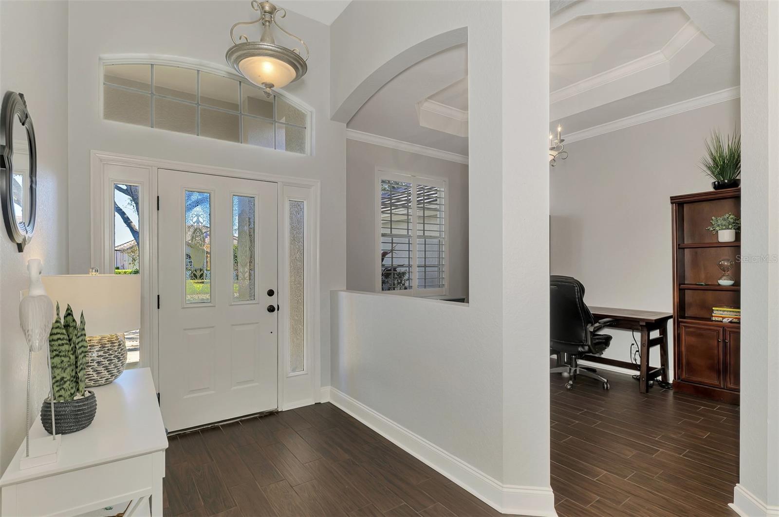 Image 8 of 91 For 14218 Silver Lakes Circle