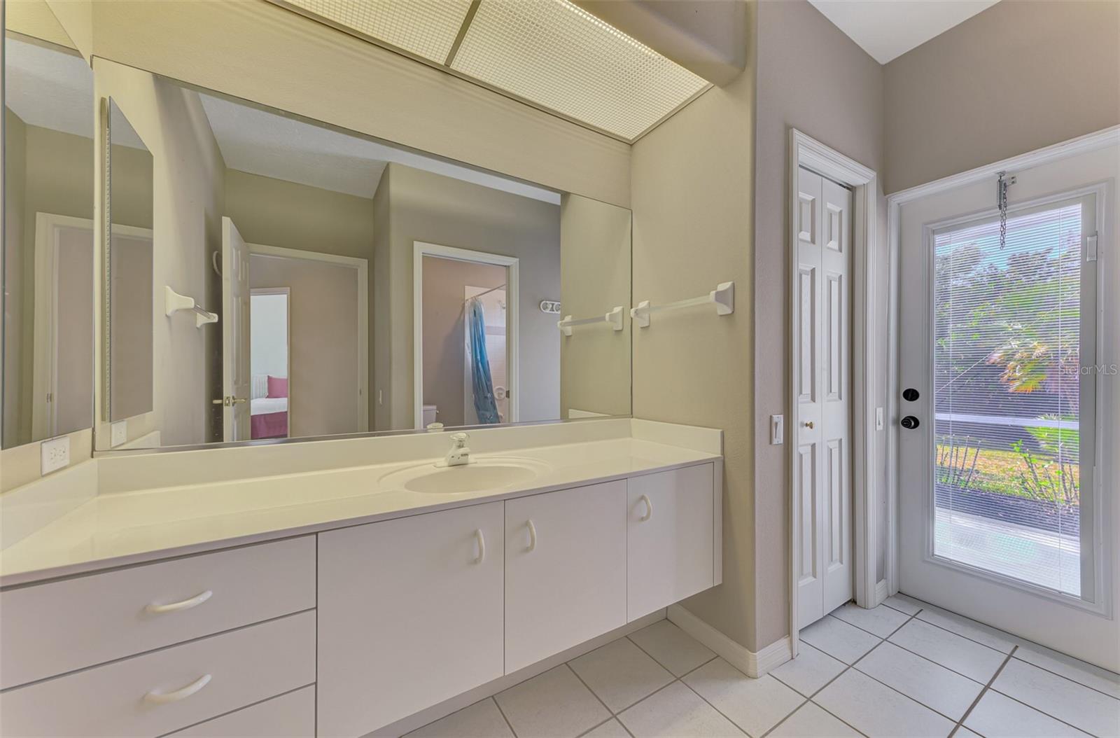 Image 43 of 91 For 3634 Pennyroyal Road