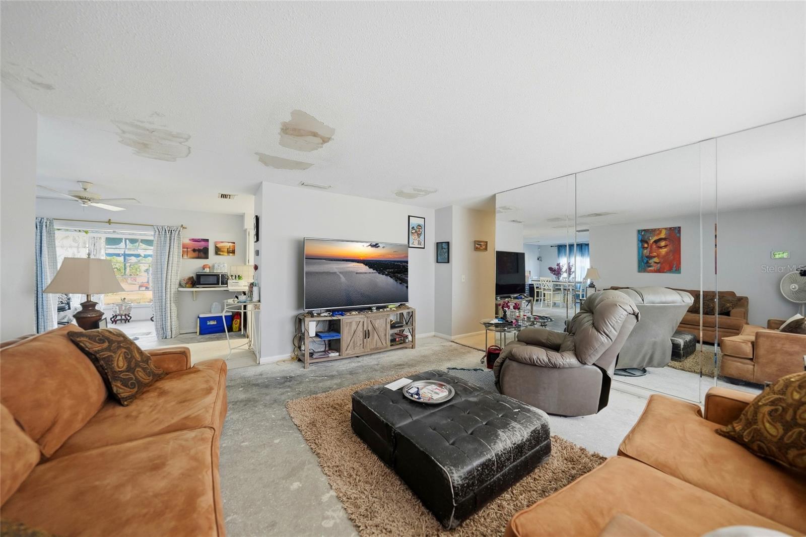 Image 3 of 40 For 157 Deerfield Avenue Ne