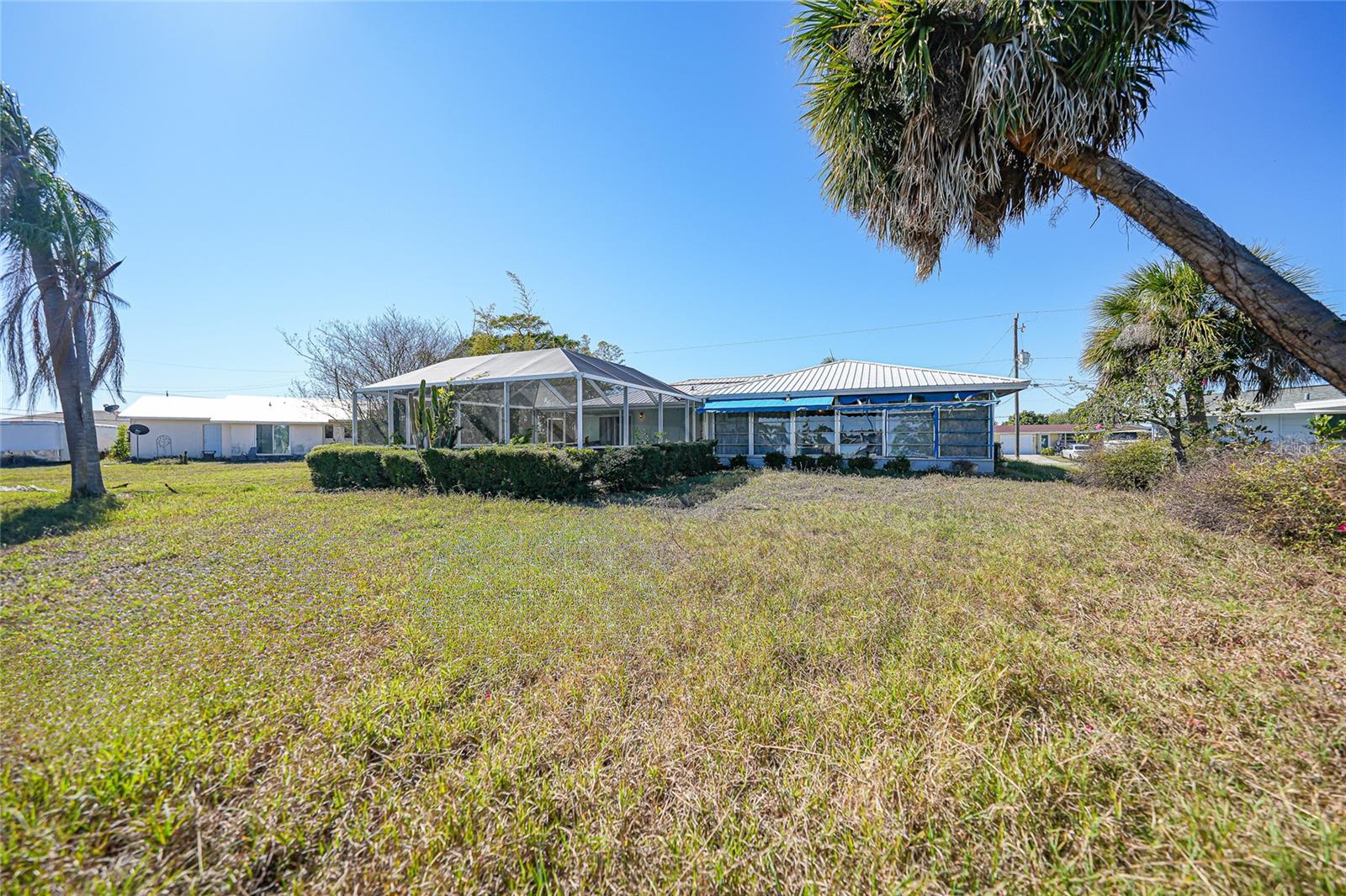 Image 30 of 40 For 157 Deerfield Avenue Ne