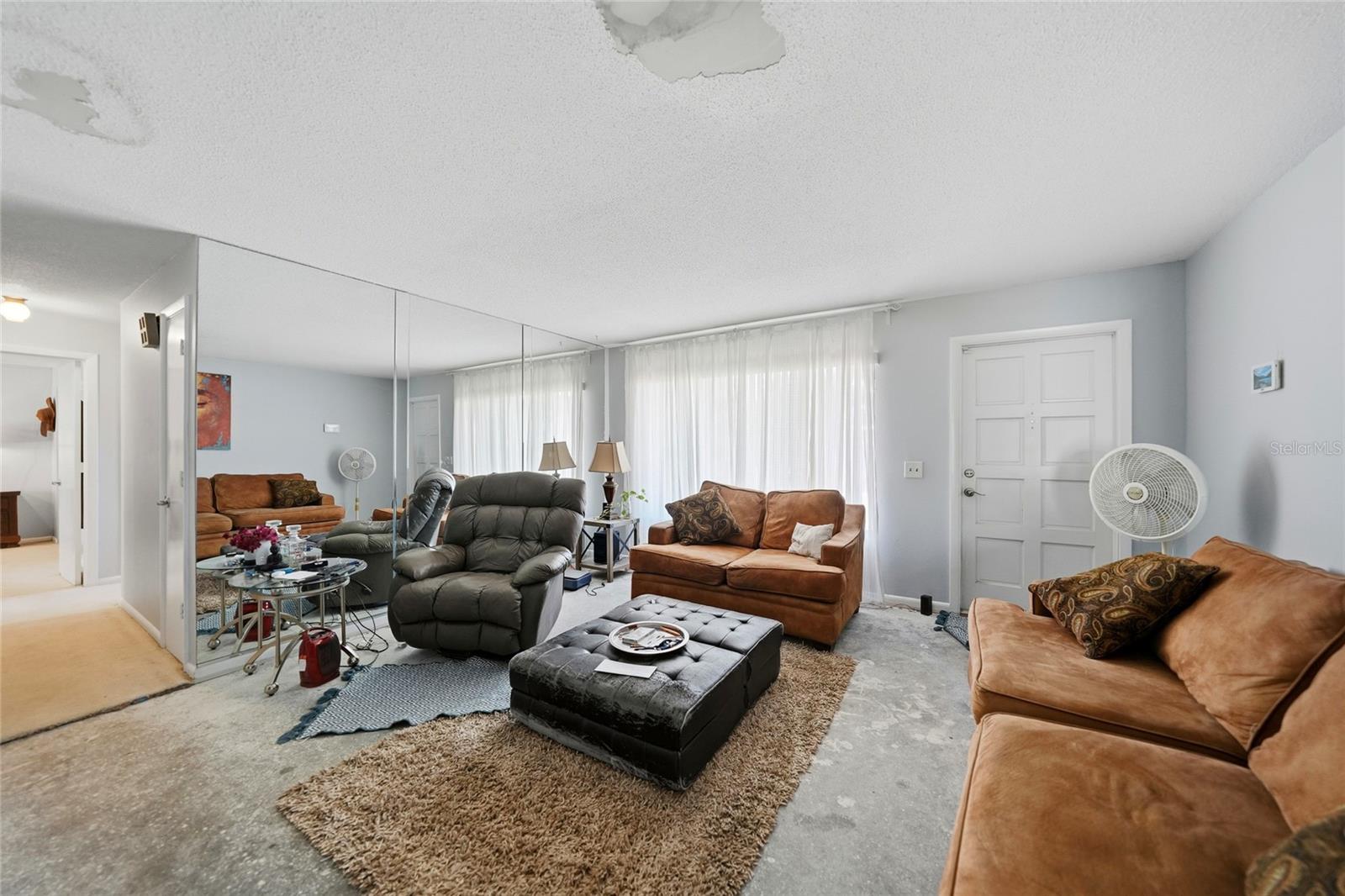 Image 4 of 40 For 157 Deerfield Avenue Ne