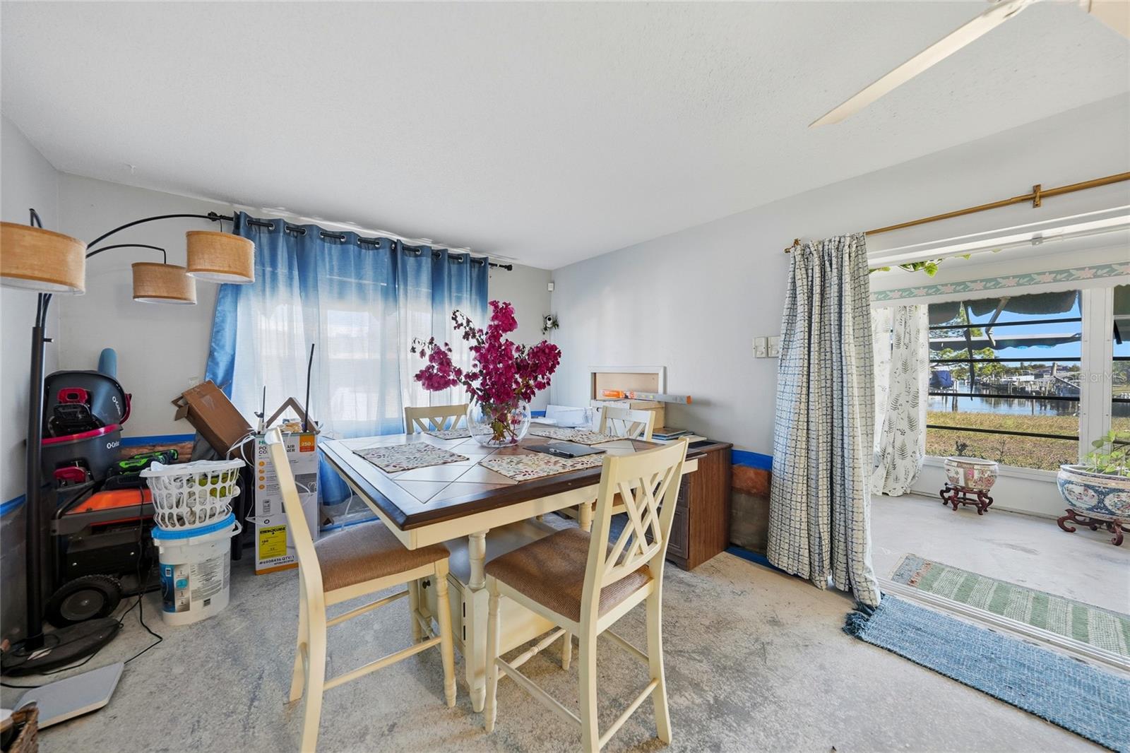 Image 7 of 40 For 157 Deerfield Avenue Ne