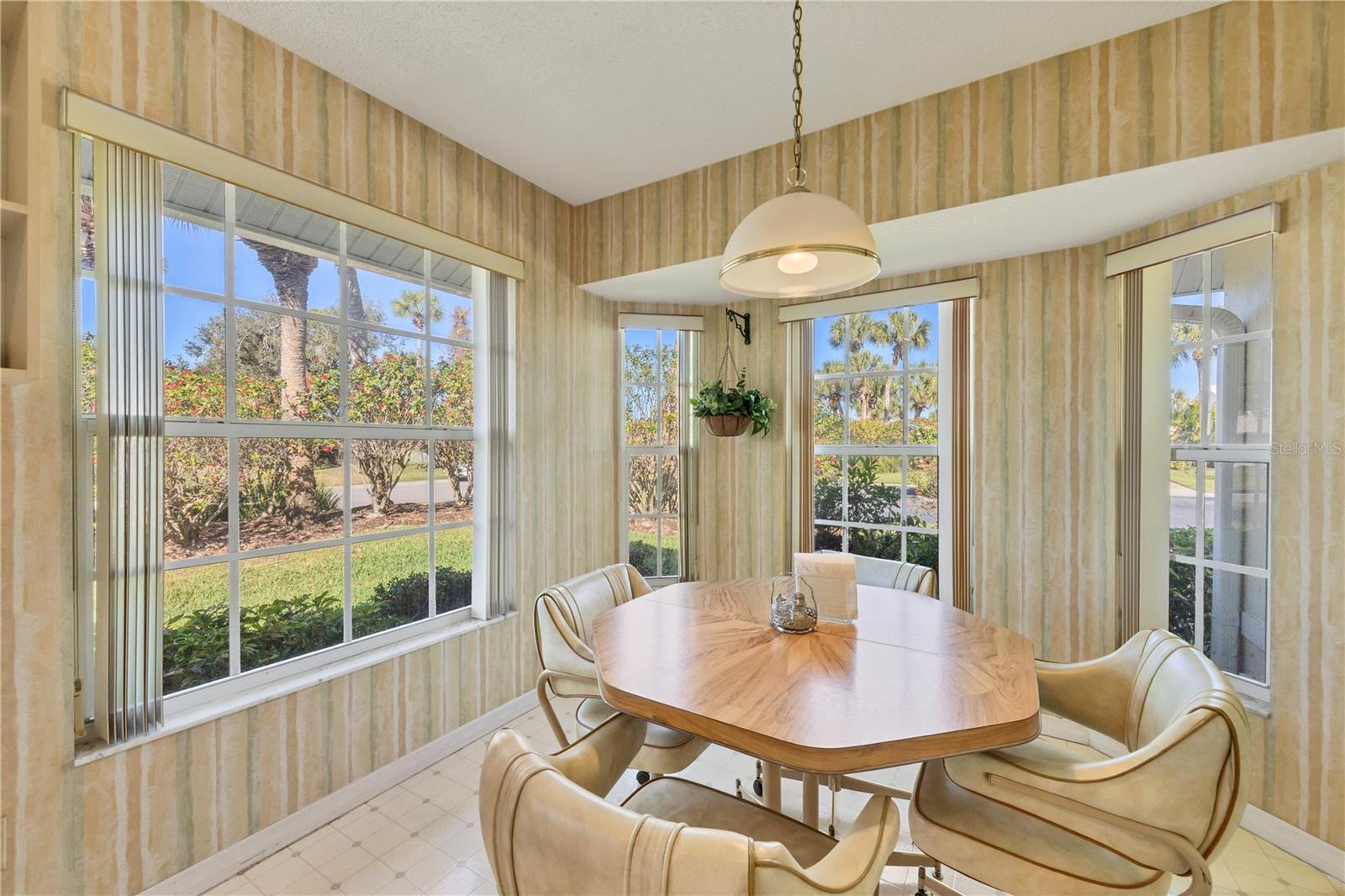 Image 32 of 74 For 1800 Ashley Drive