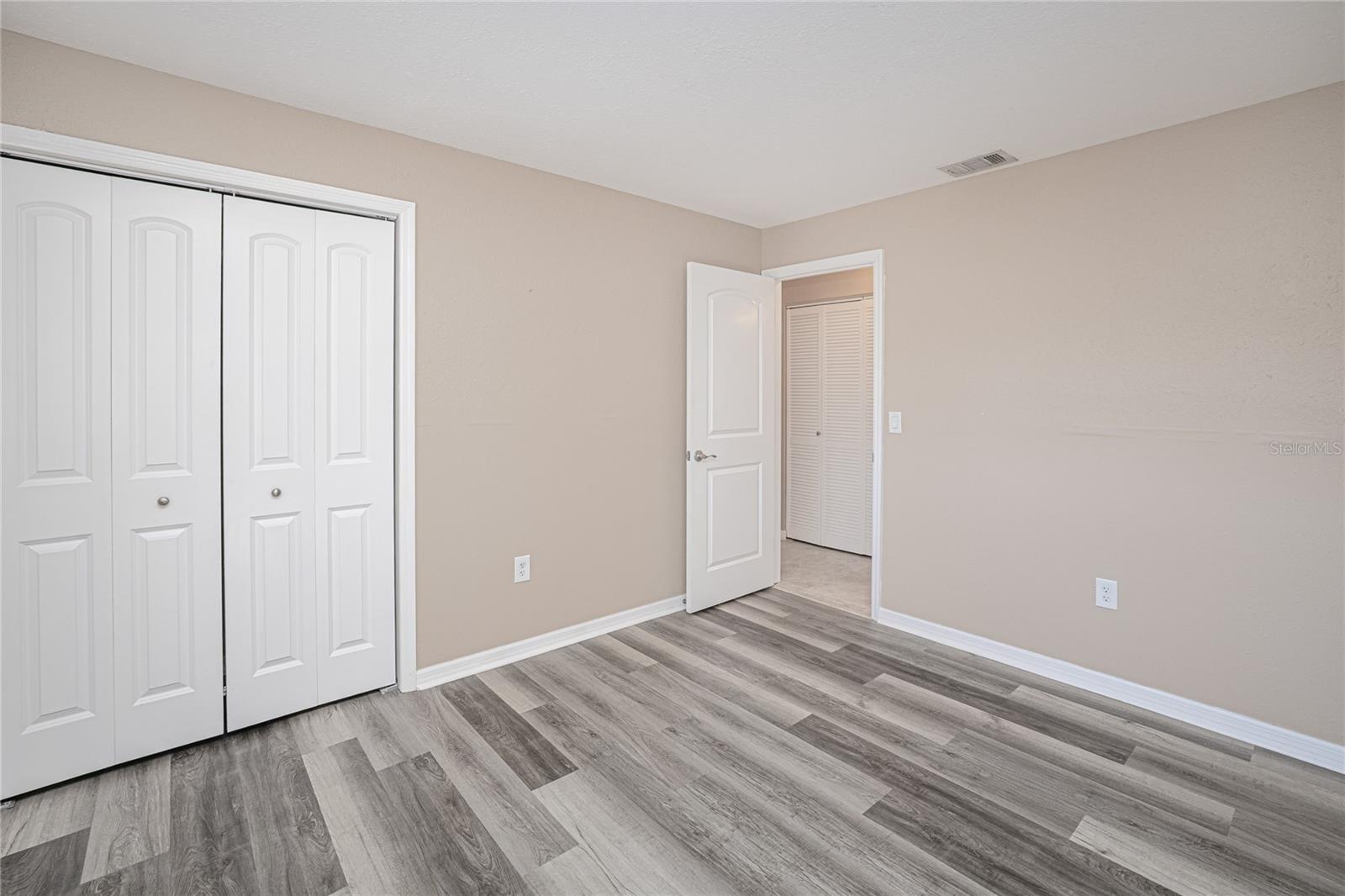 Image 24 of 36 For 24540 Harborview Road A2