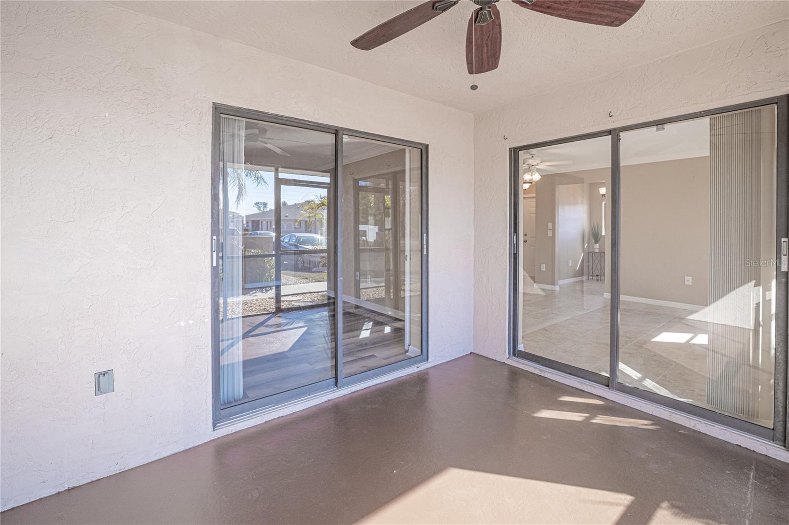 Image 28 of 36 For 24540 Harborview Road A2