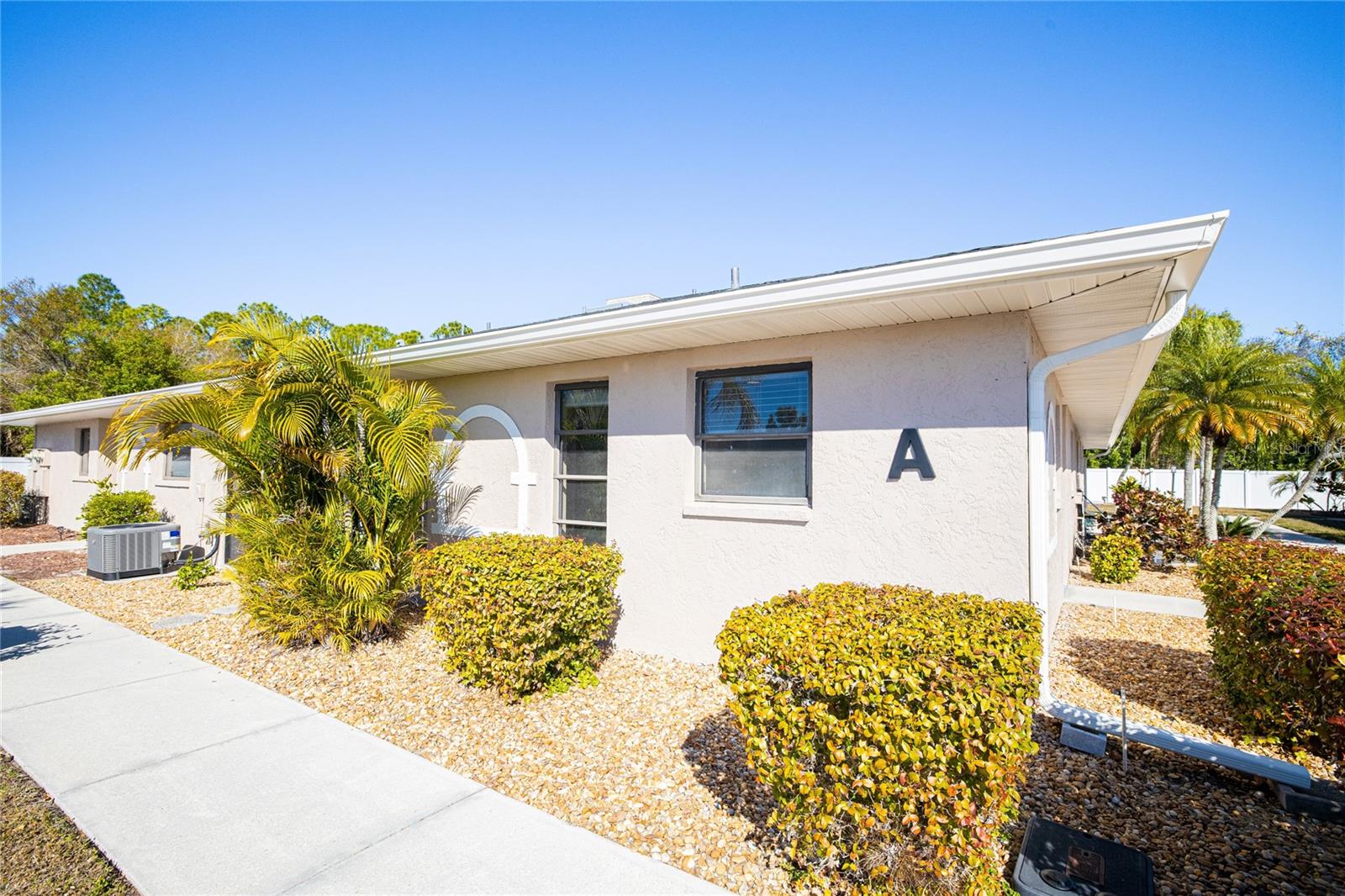 Image 30 of 36 For 24540 Harborview Road A2