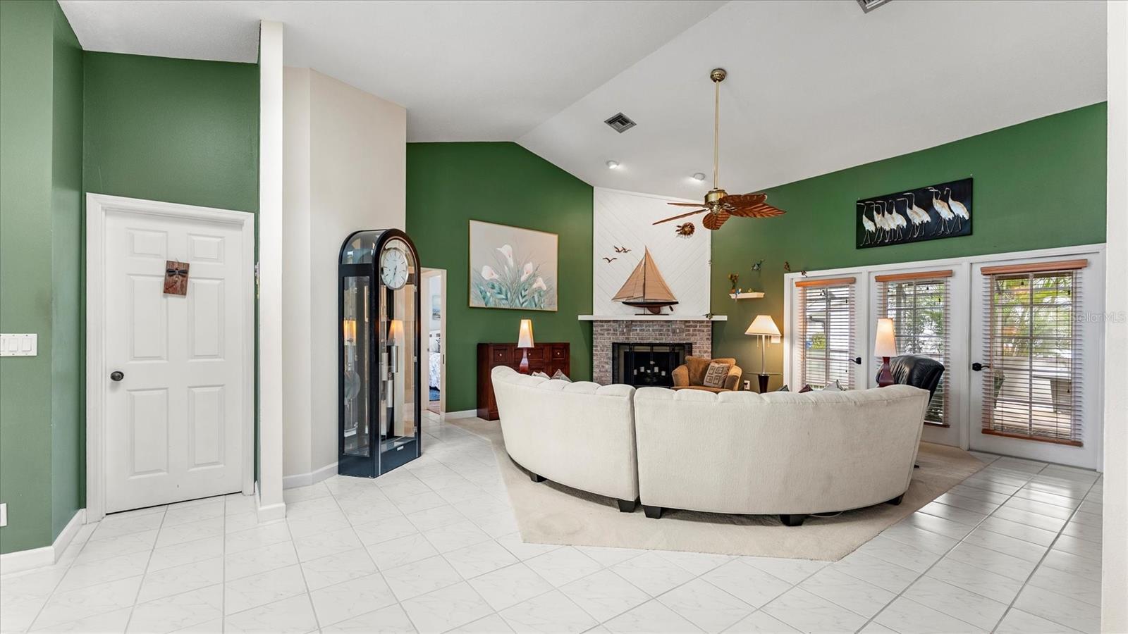 Image 12 of 54 For 5859 Monroe Road