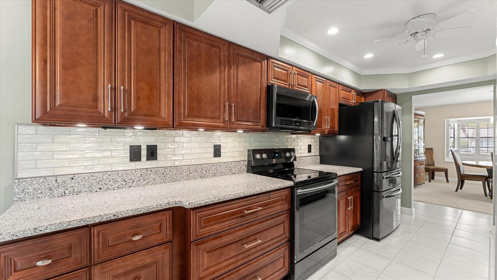 Image 17 of 54 For 5859 Monroe Road