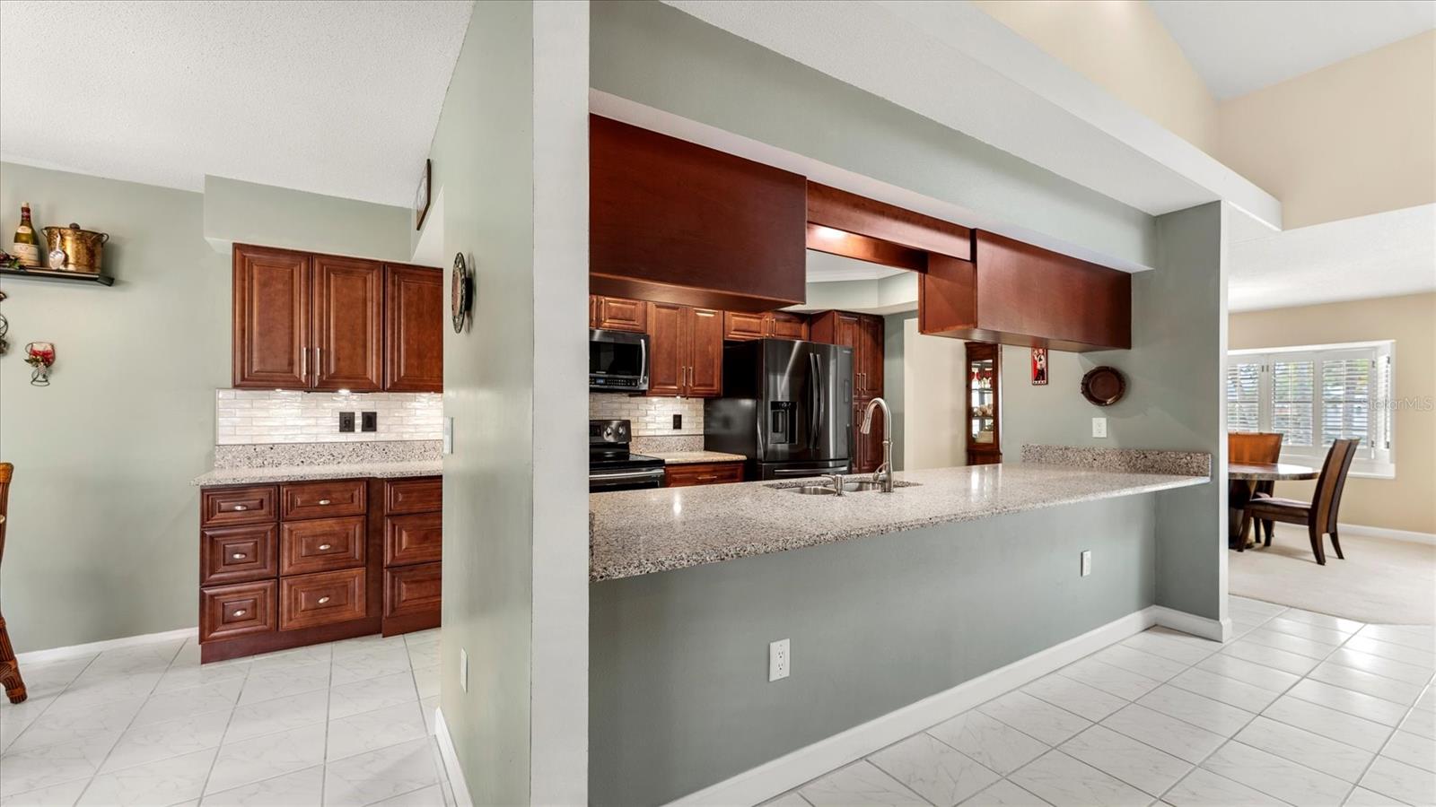 Image 18 of 54 For 5859 Monroe Road