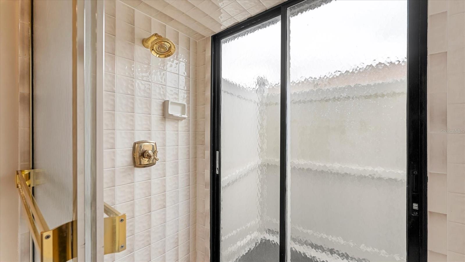 Image 35 of 54 For 5859 Monroe Road