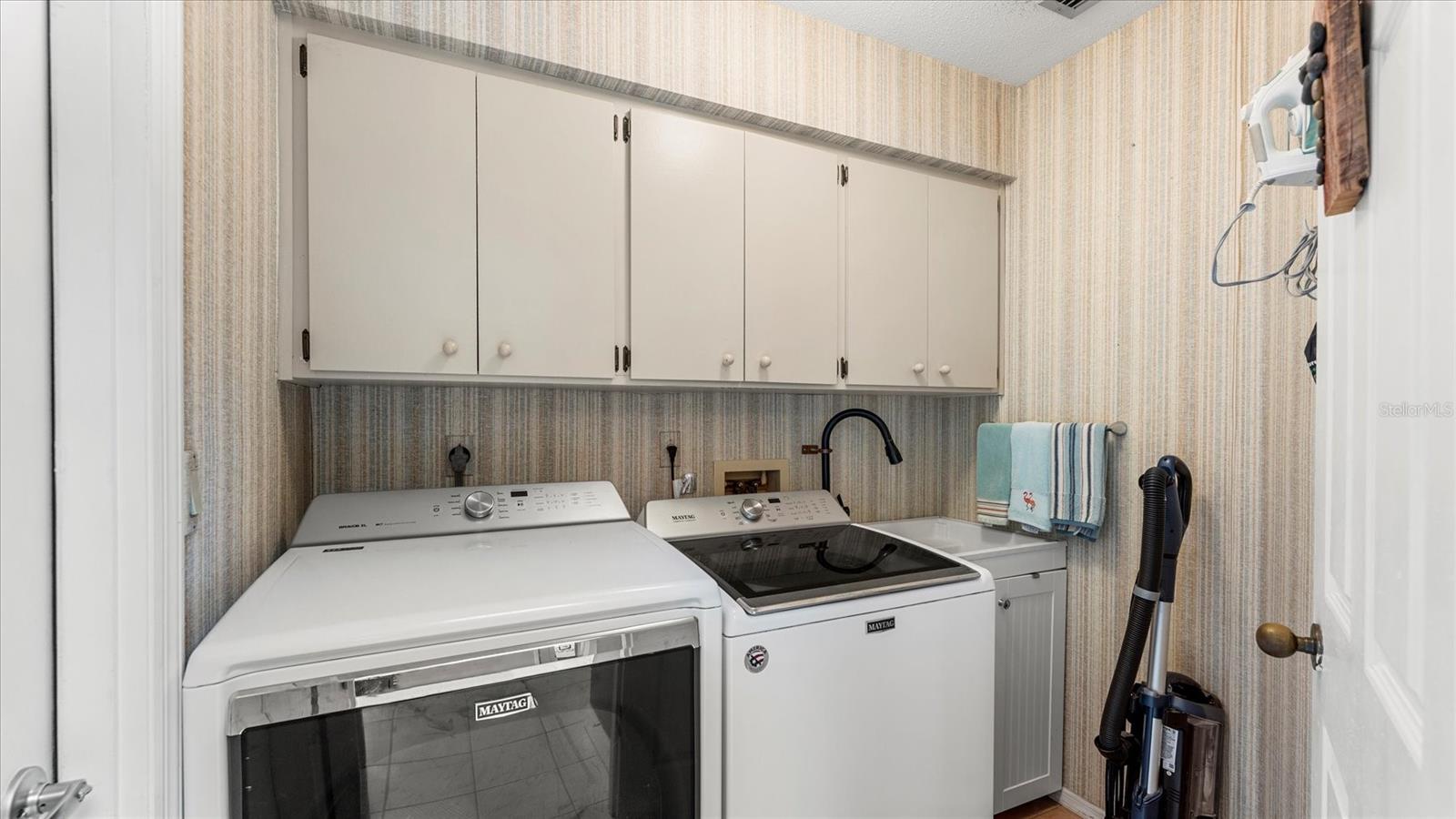 Image 37 of 54 For 5859 Monroe Road