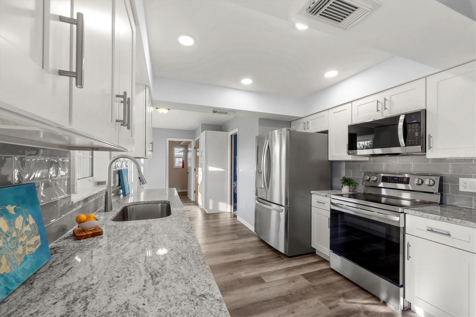 Image 16 of 45 For 6343 Brookridge Street