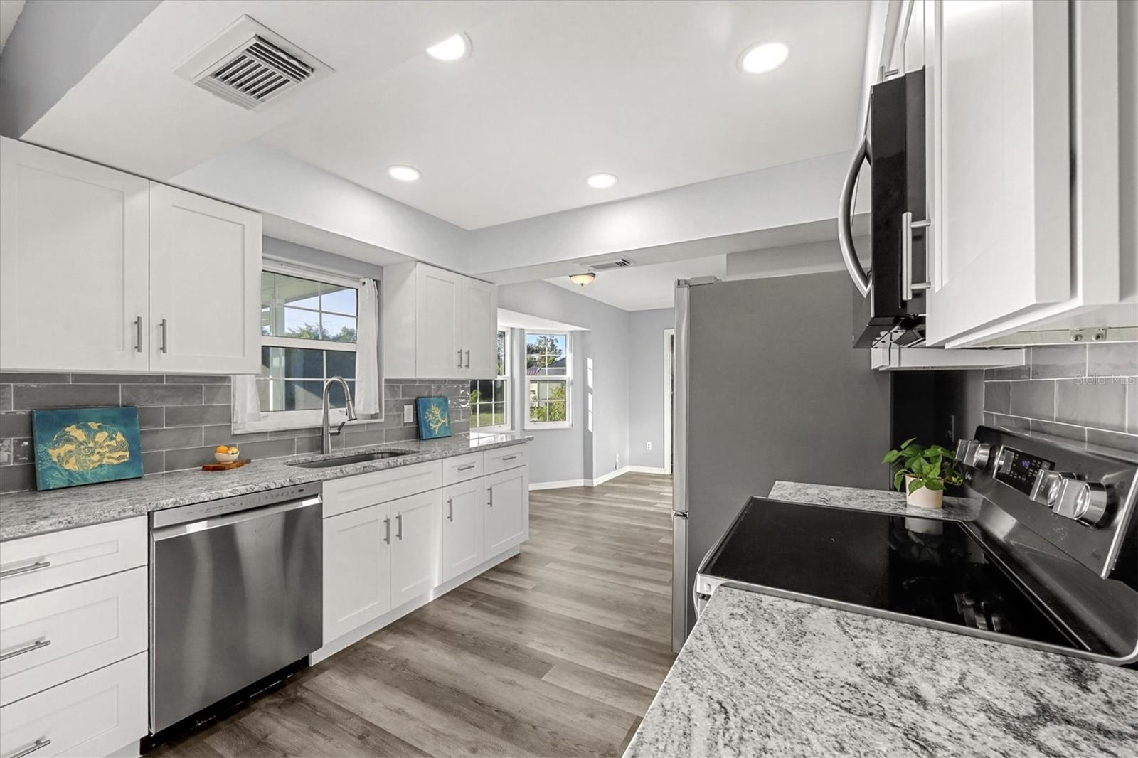 Image 17 of 45 For 6343 Brookridge Street