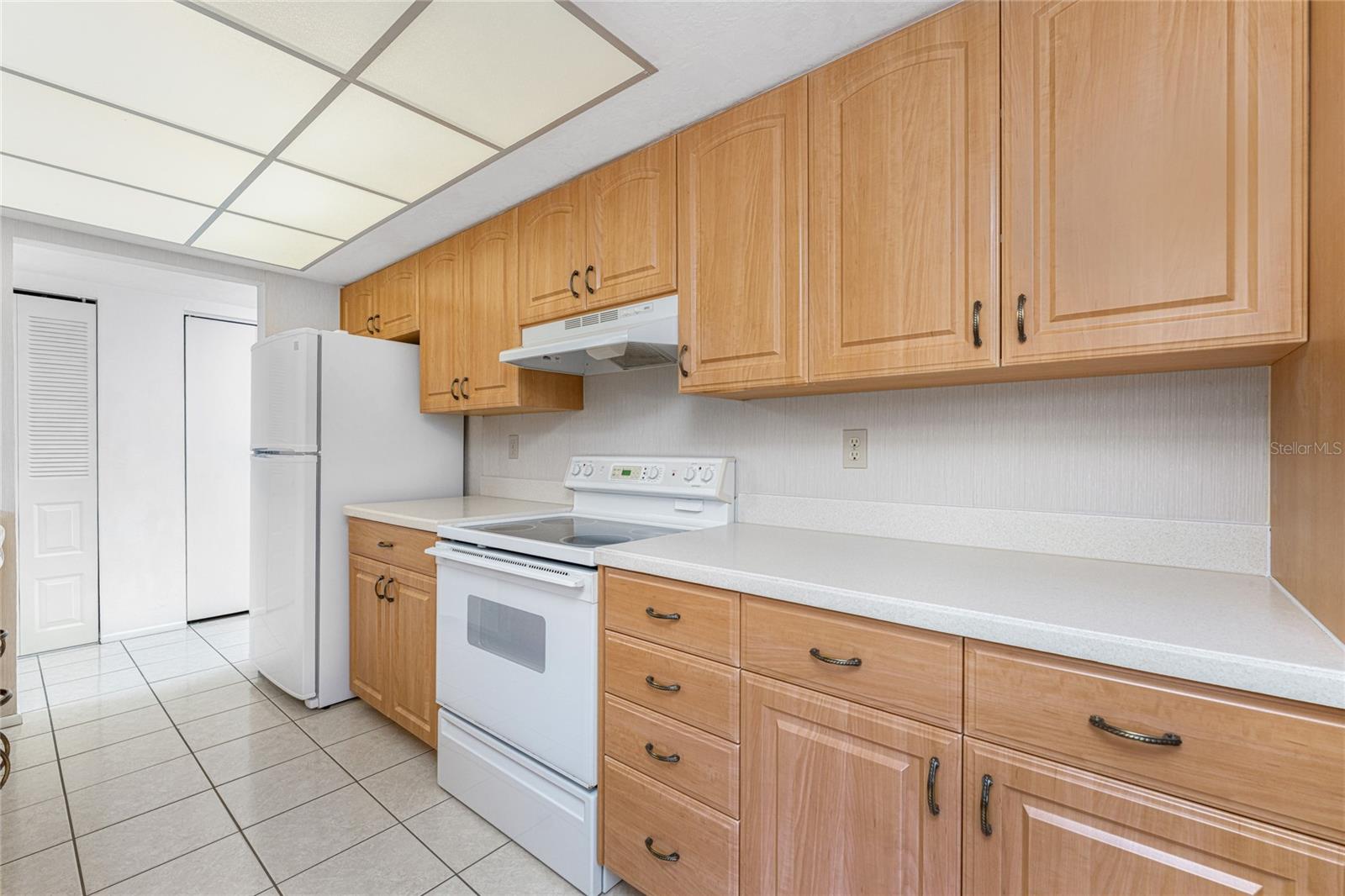 Image 18 of 48 For 2955 Beach Road A425