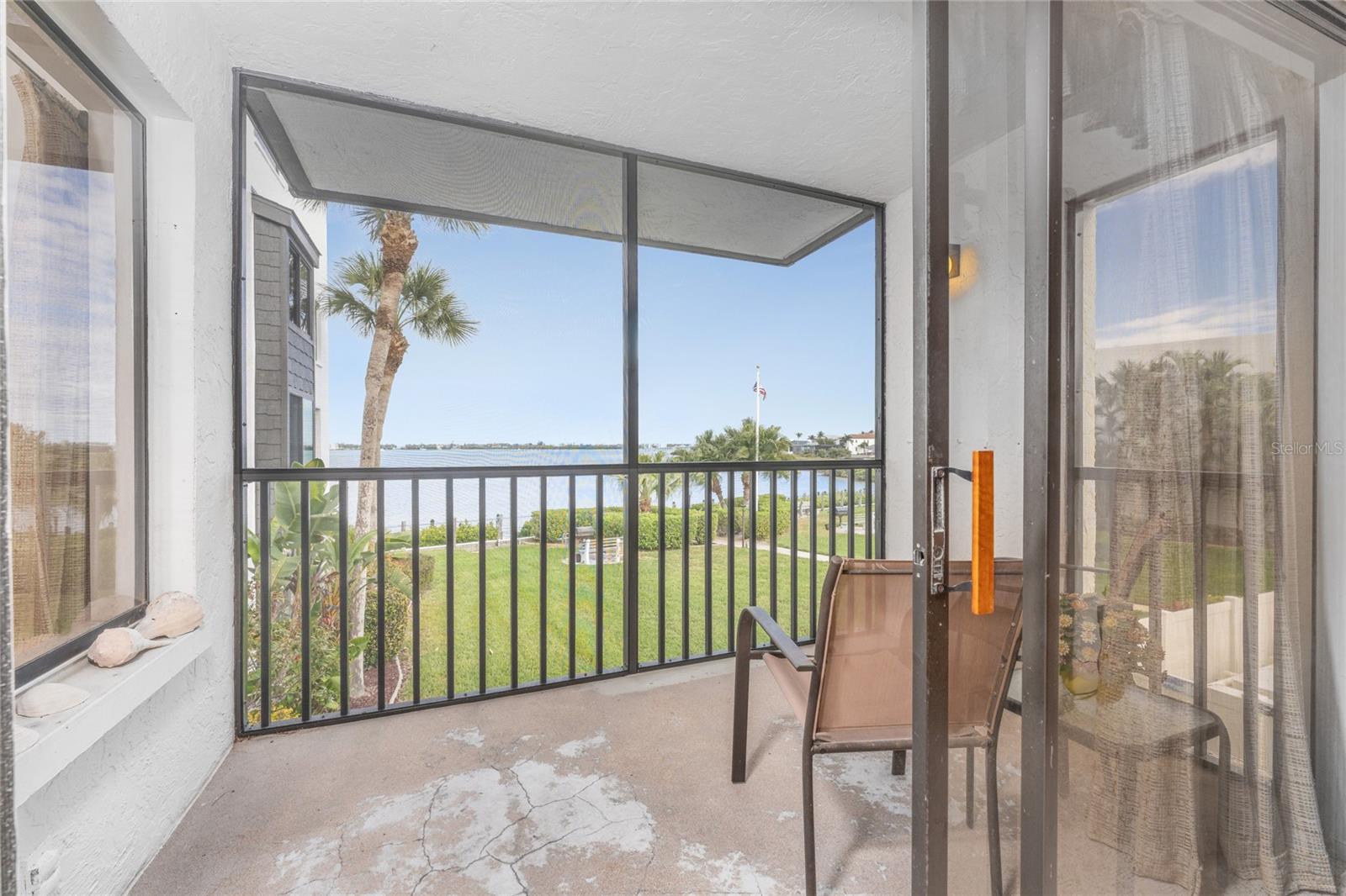 Image 35 of 48 For 2955 Beach Road A425