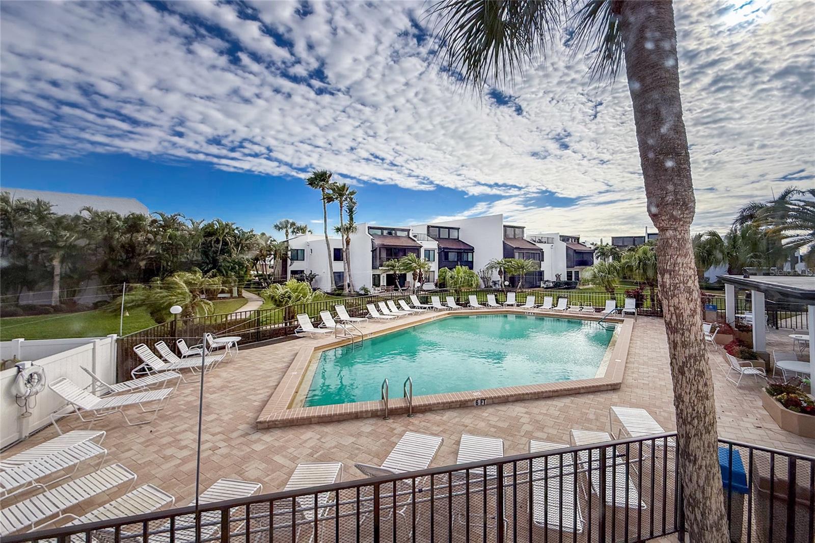 Image 40 of 48 For 2955 Beach Road A425