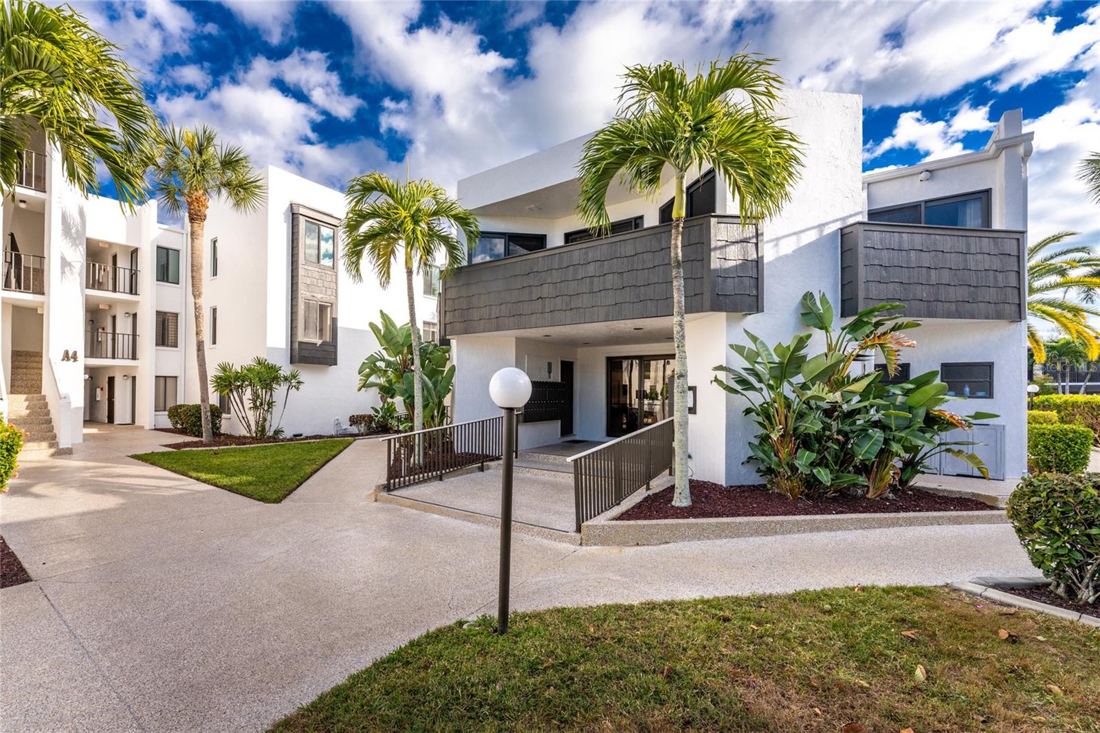 Image 41 of 48 For 2955 Beach Road A425