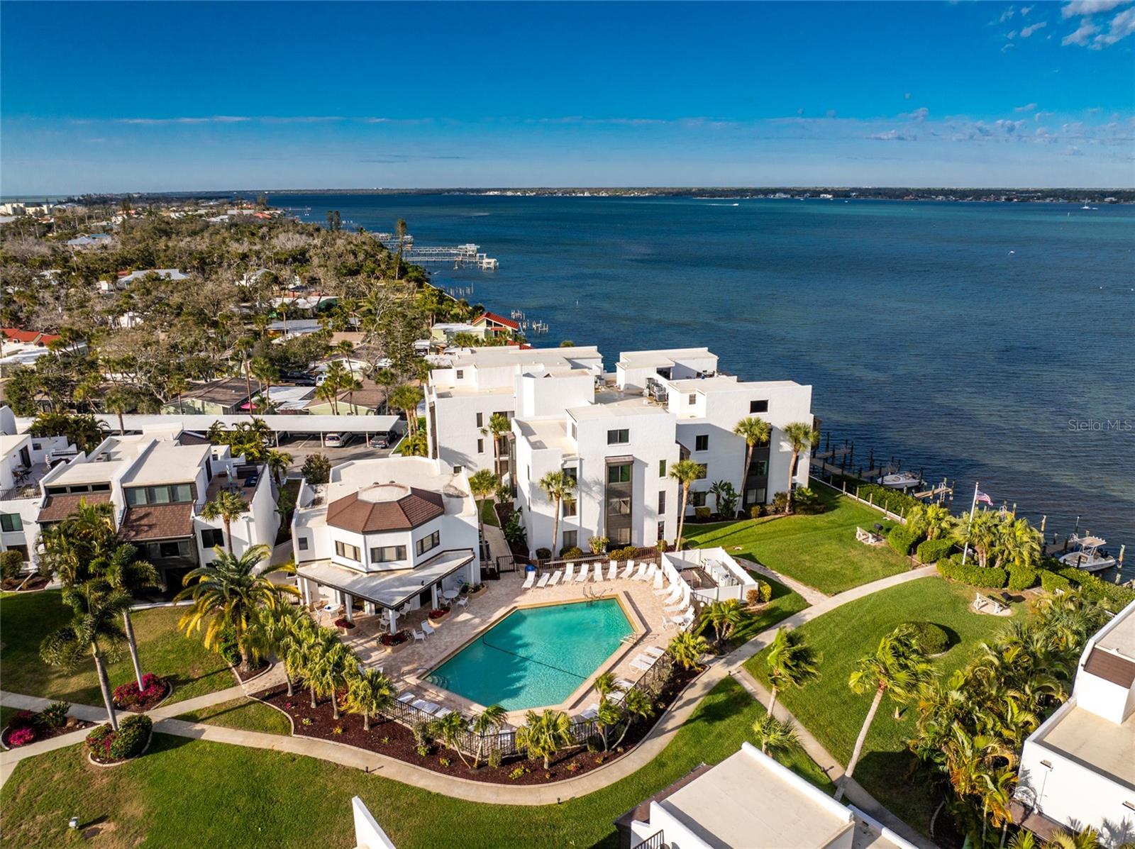 Image 45 of 48 For 2955 Beach Road A425