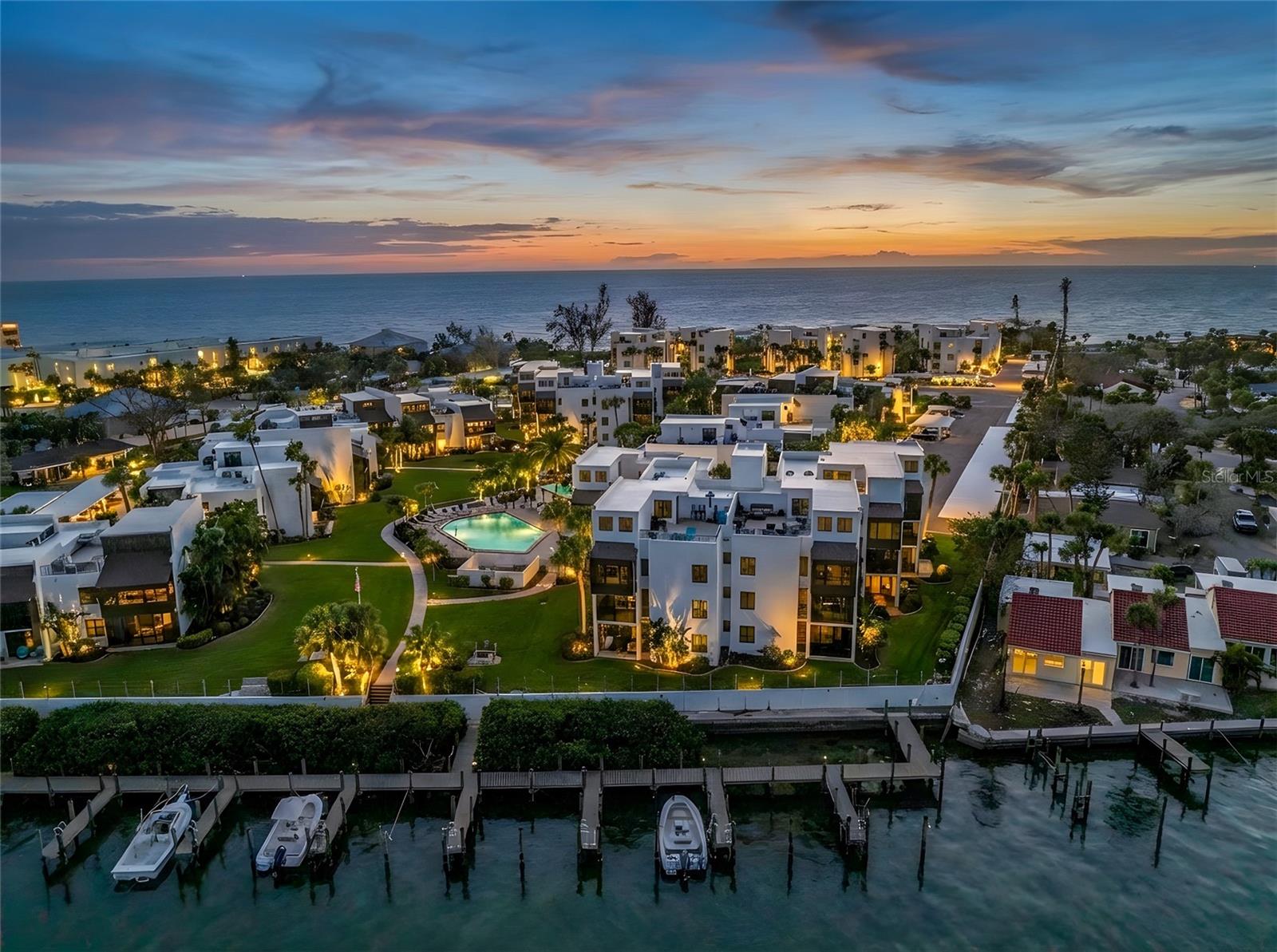 Image 7 of 48 For 2955 Beach Road A425