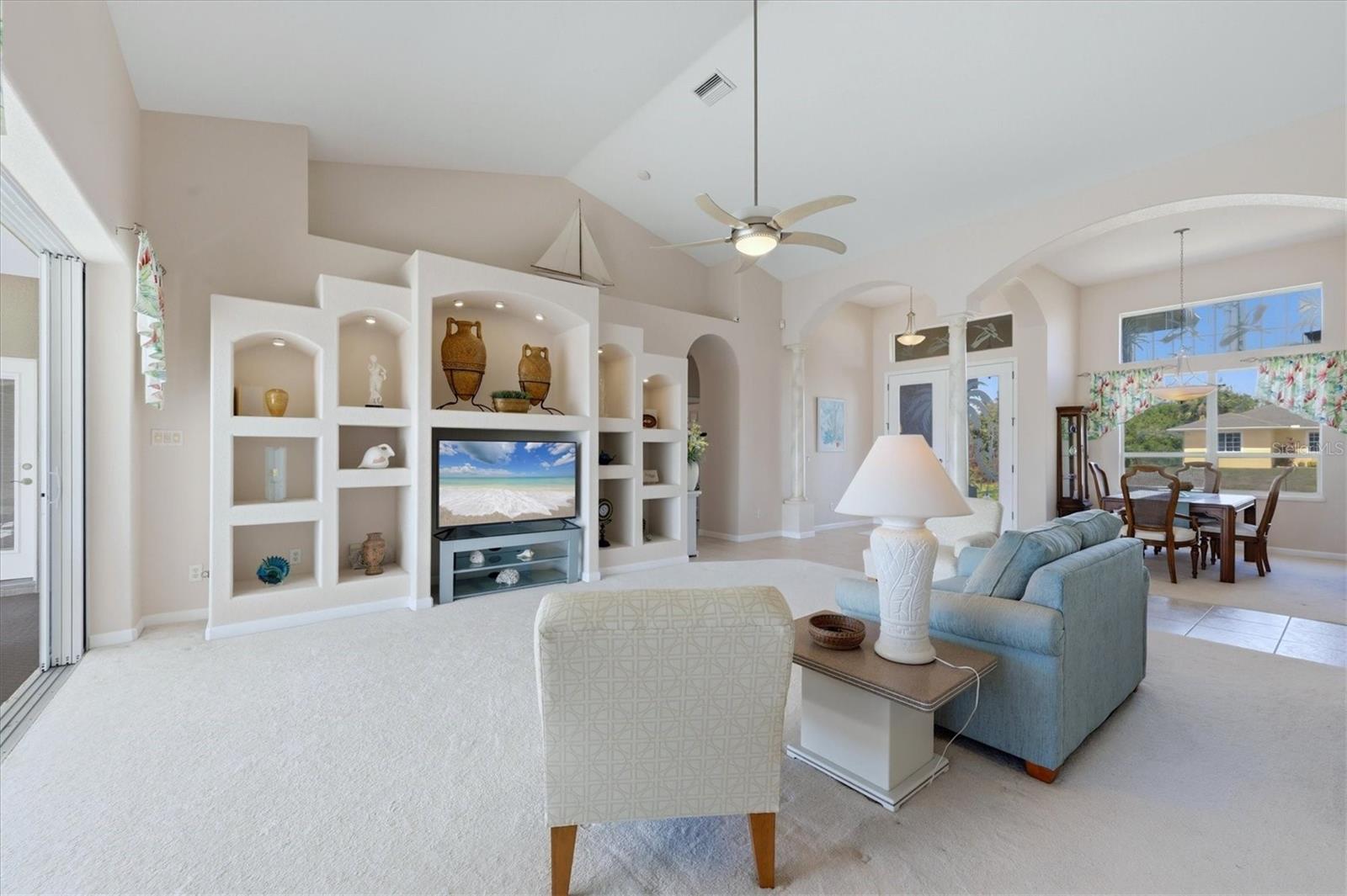 Image 16 of 53 For 22277 Priscilla Avenue