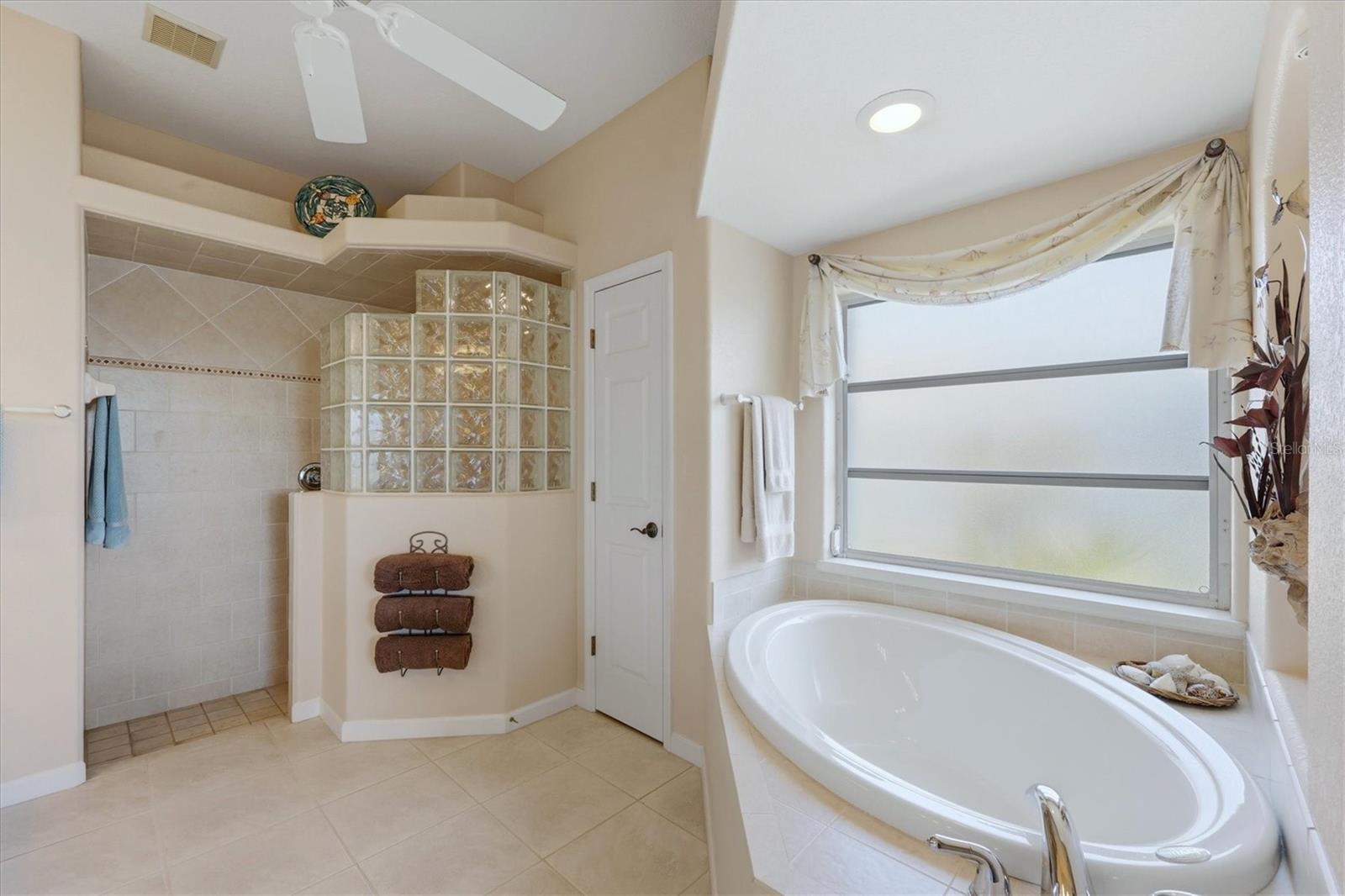 Image 29 of 53 For 22277 Priscilla Avenue