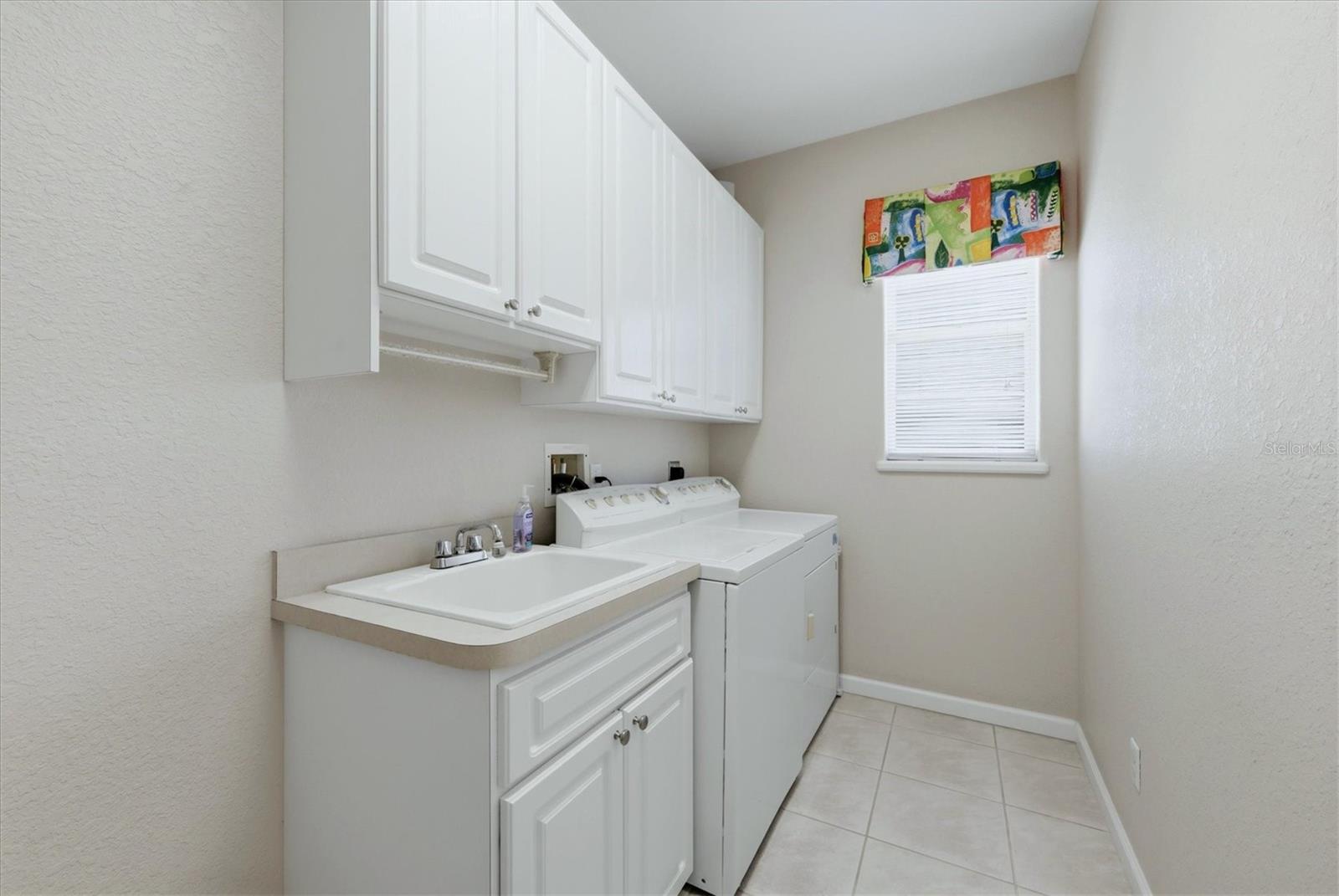 Image 40 of 53 For 22277 Priscilla Avenue