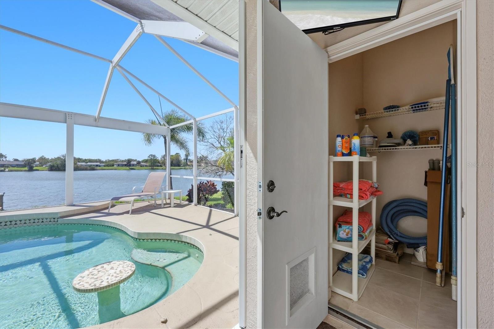 Image 41 of 53 For 22277 Priscilla Avenue