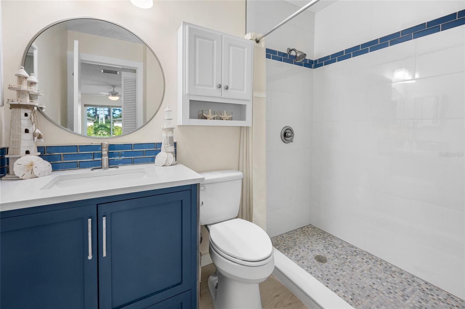 Image 14 of 48 For 660 Linden Drive