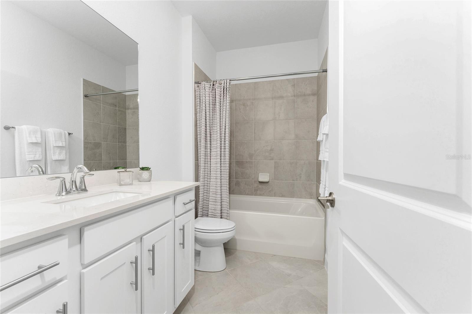 Image 33 of 55 For 8117 Shore Lake Drive