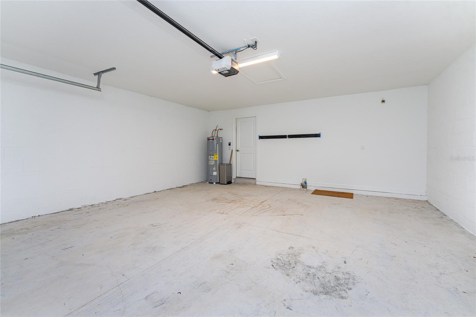 Image 39 of 55 For 8117 Shore Lake Drive