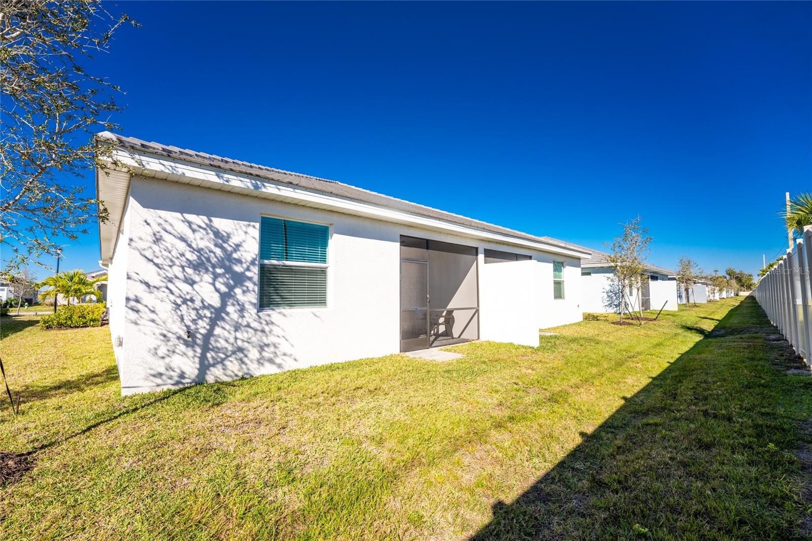 Image 44 of 55 For 8117 Shore Lake Drive