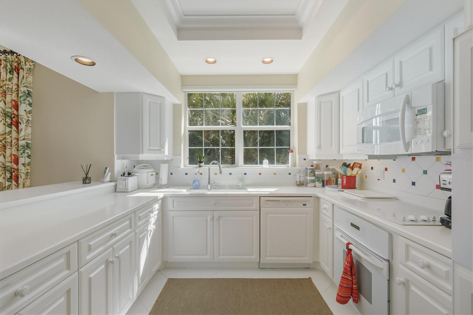 Image 16 of 56 For 767 Harbor Drive 1b