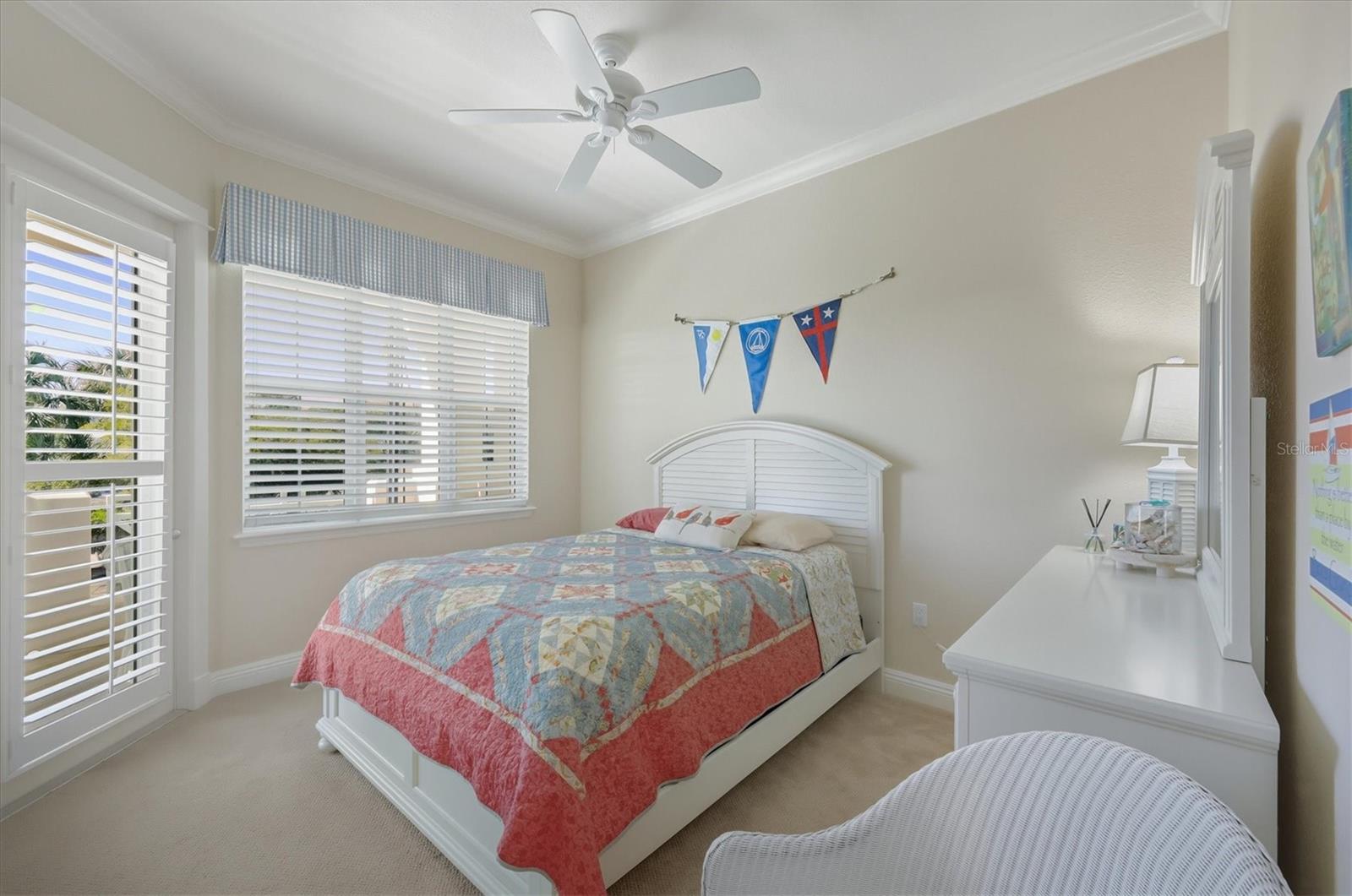 Image 24 of 56 For 767 Harbor Drive 1b