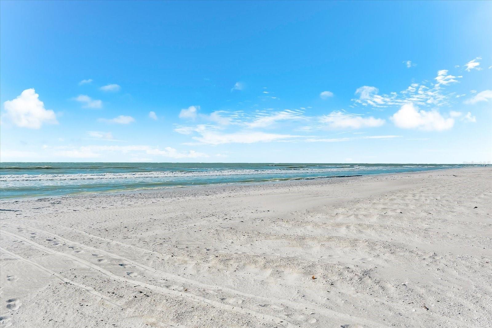 Image 40 of 61 For 5000 Gasparilla Road 13a