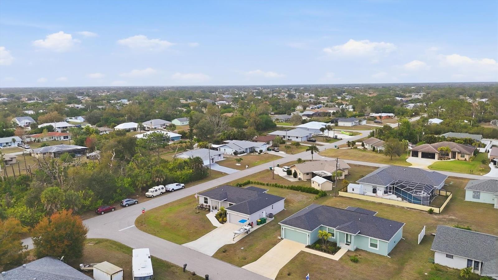 Listing photo id 34 for 10300 Sandrift Avenue