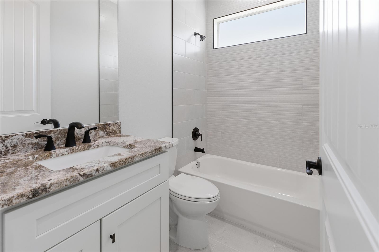 Image 25 of 51 For 721 Redbud Court