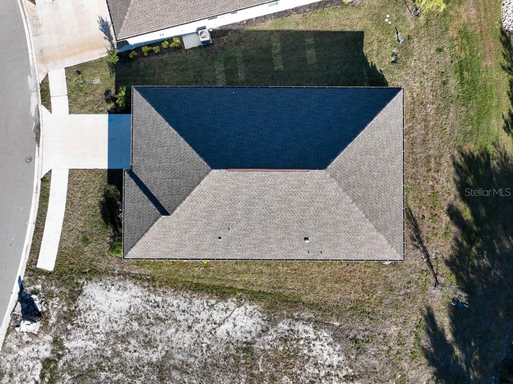 Image 32 of 51 For 721 Redbud Court