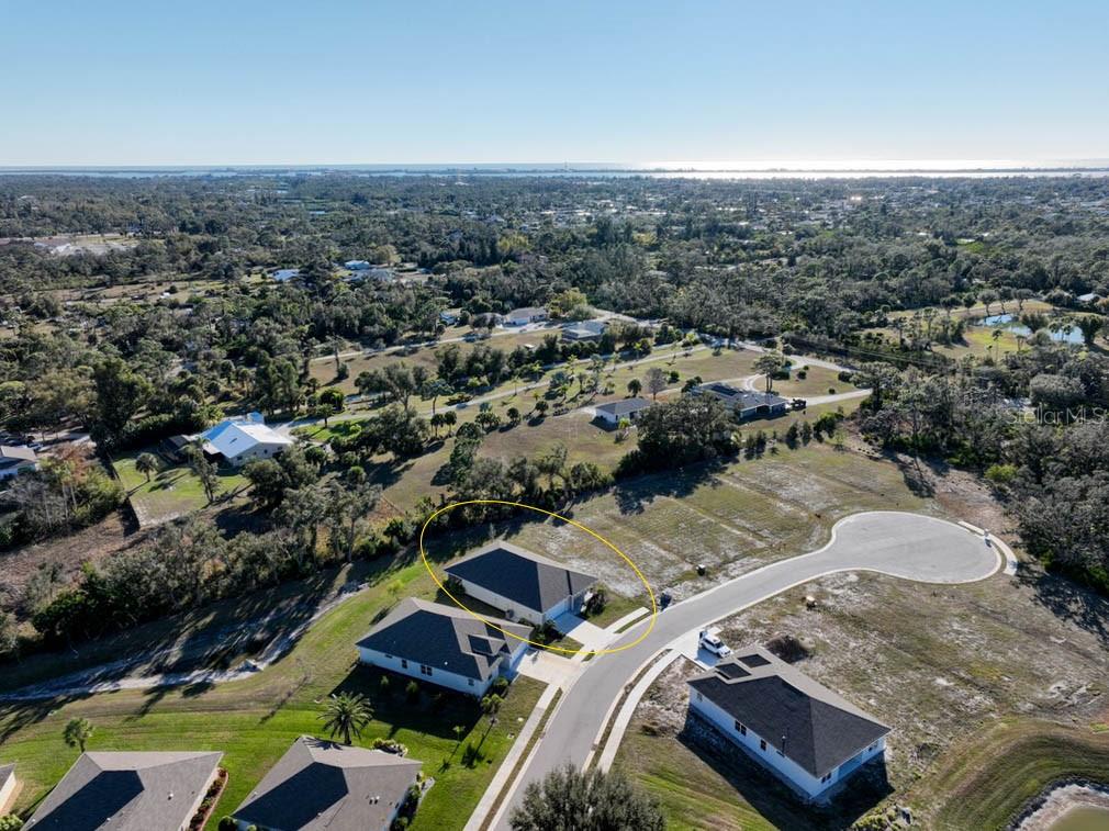 Image 35 of 51 For 721 Redbud Court