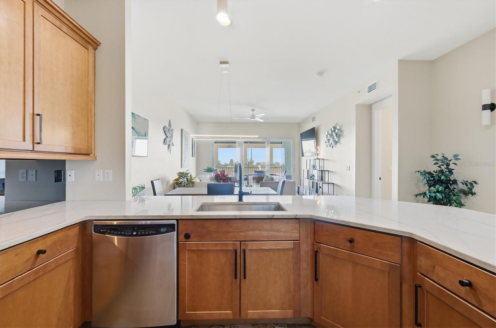 Image 19 of 55 For 11120 Hacienda Del Mar Boulevard F-205