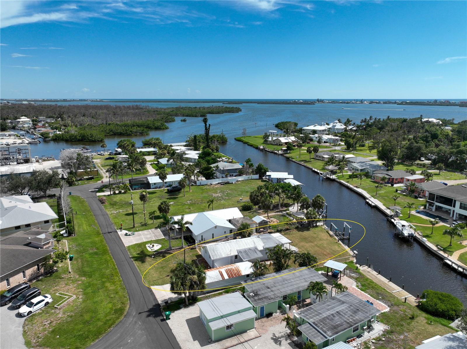 Image 6 of 15 For 1820 Winstan Avenue