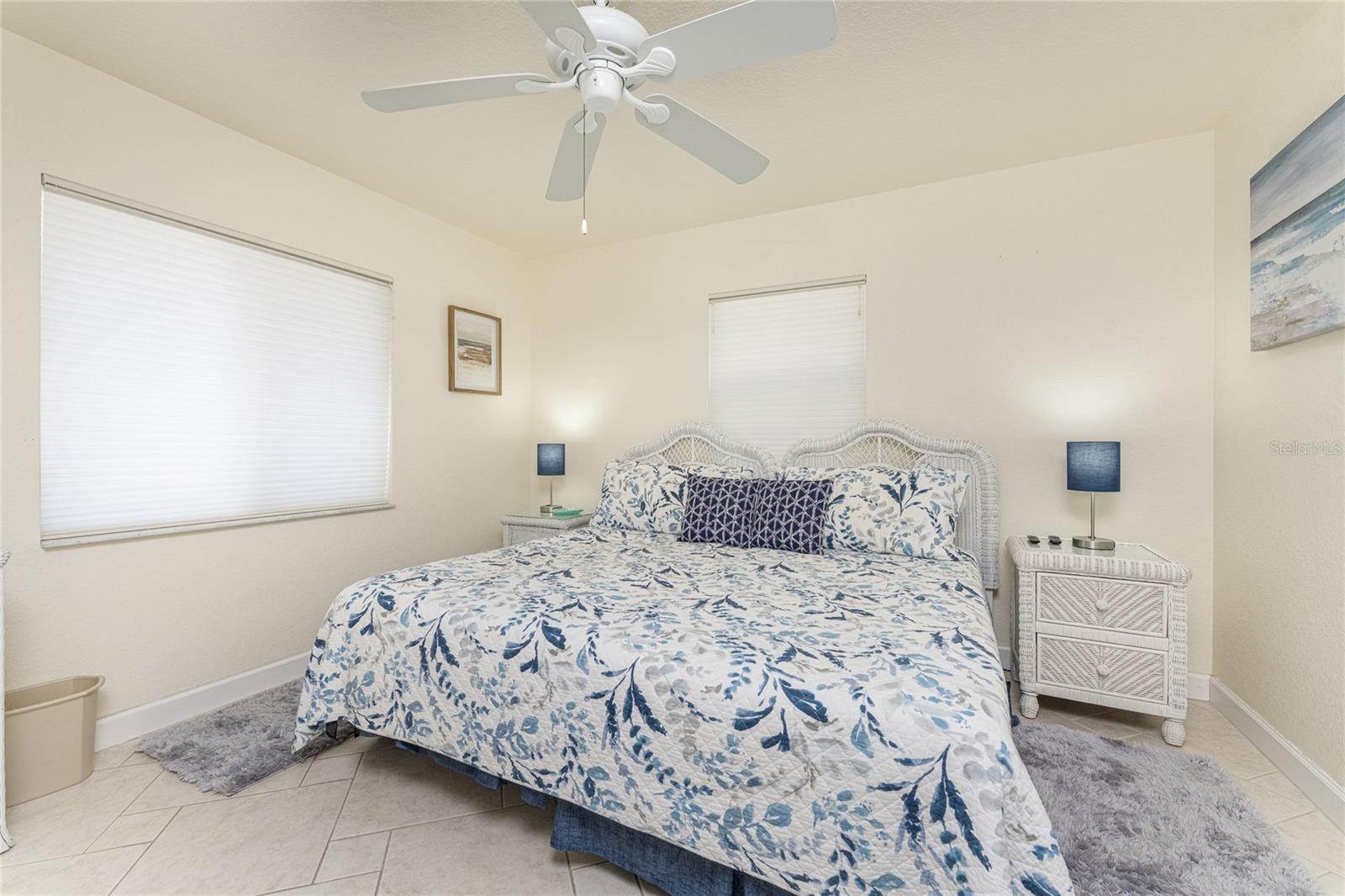 Image 22 of 70 For 4151 Beach Road