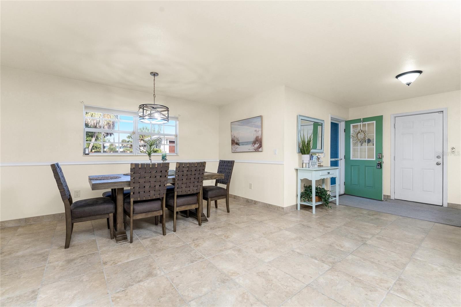 Image 42 of 70 For 4151 Beach Road