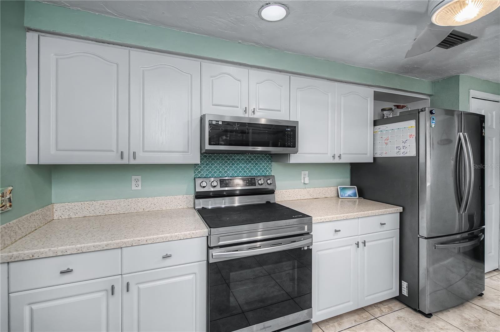 Image 14 of 75 For 236 Annapolis Lane