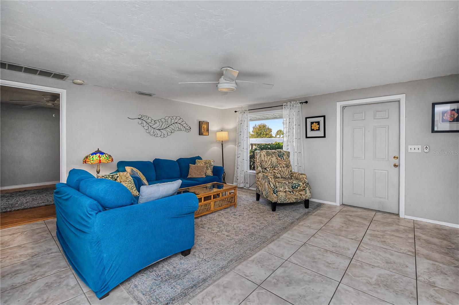 Image 25 of 75 For 236 Annapolis Lane