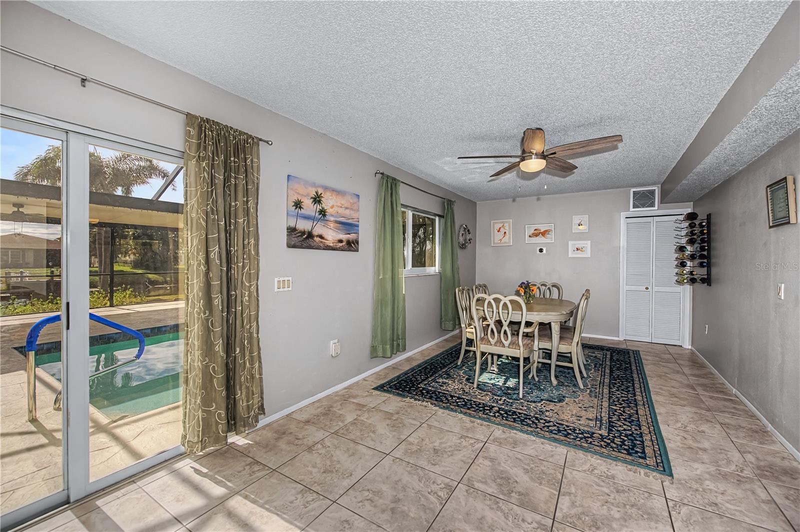 Image 30 of 75 For 236 Annapolis Lane