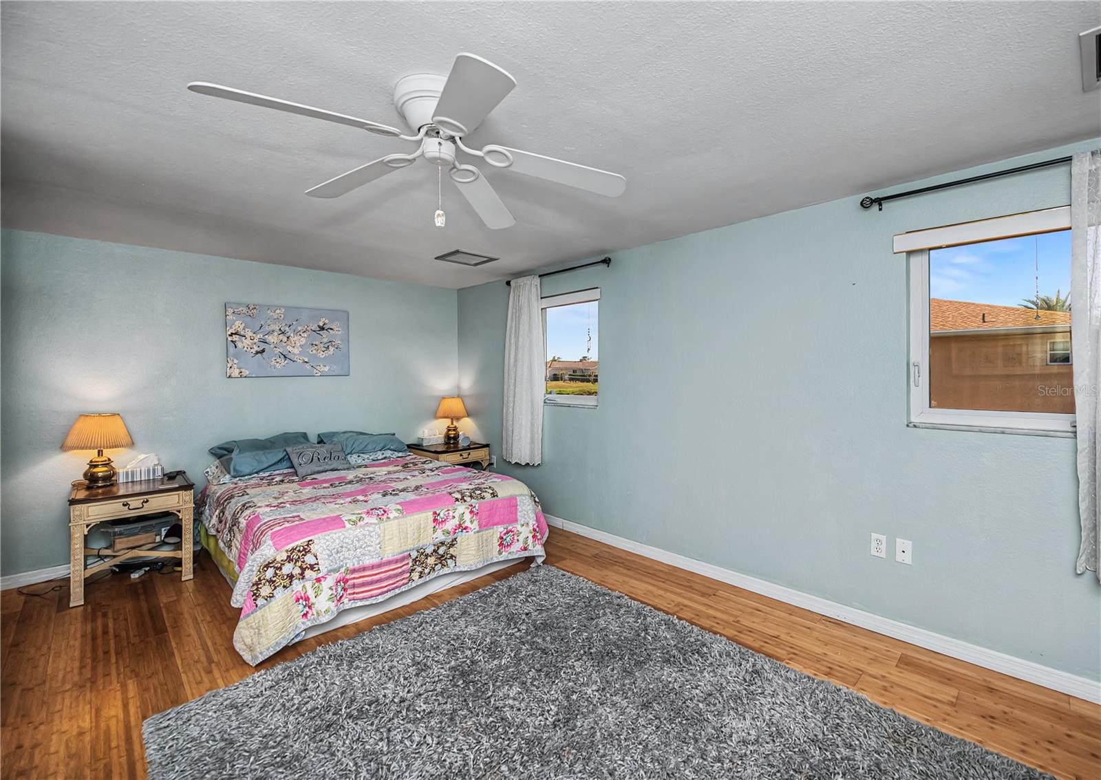 Image 34 of 75 For 236 Annapolis Lane