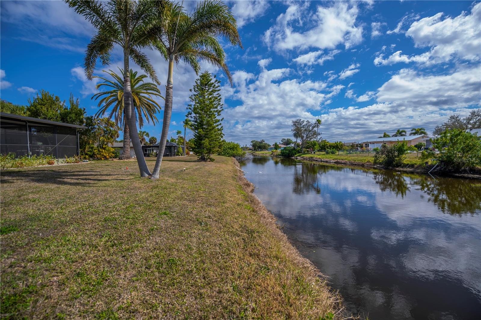 Image 59 of 75 For 236 Annapolis Lane