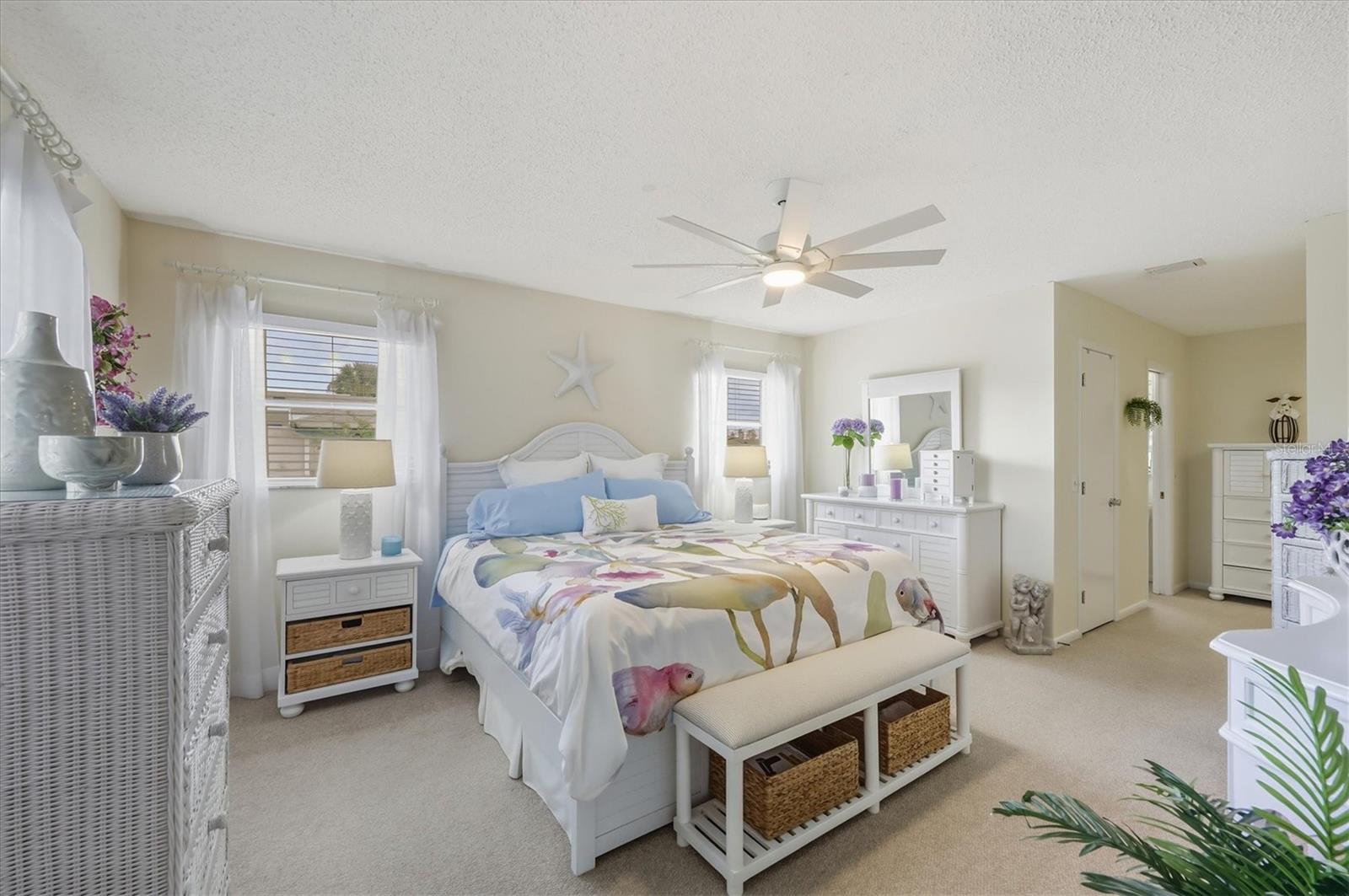 Image 15 of 56 For 12577 Kings Row