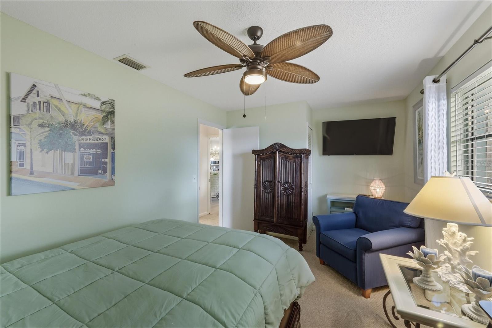 Image 29 of 56 For 12577 Kings Row